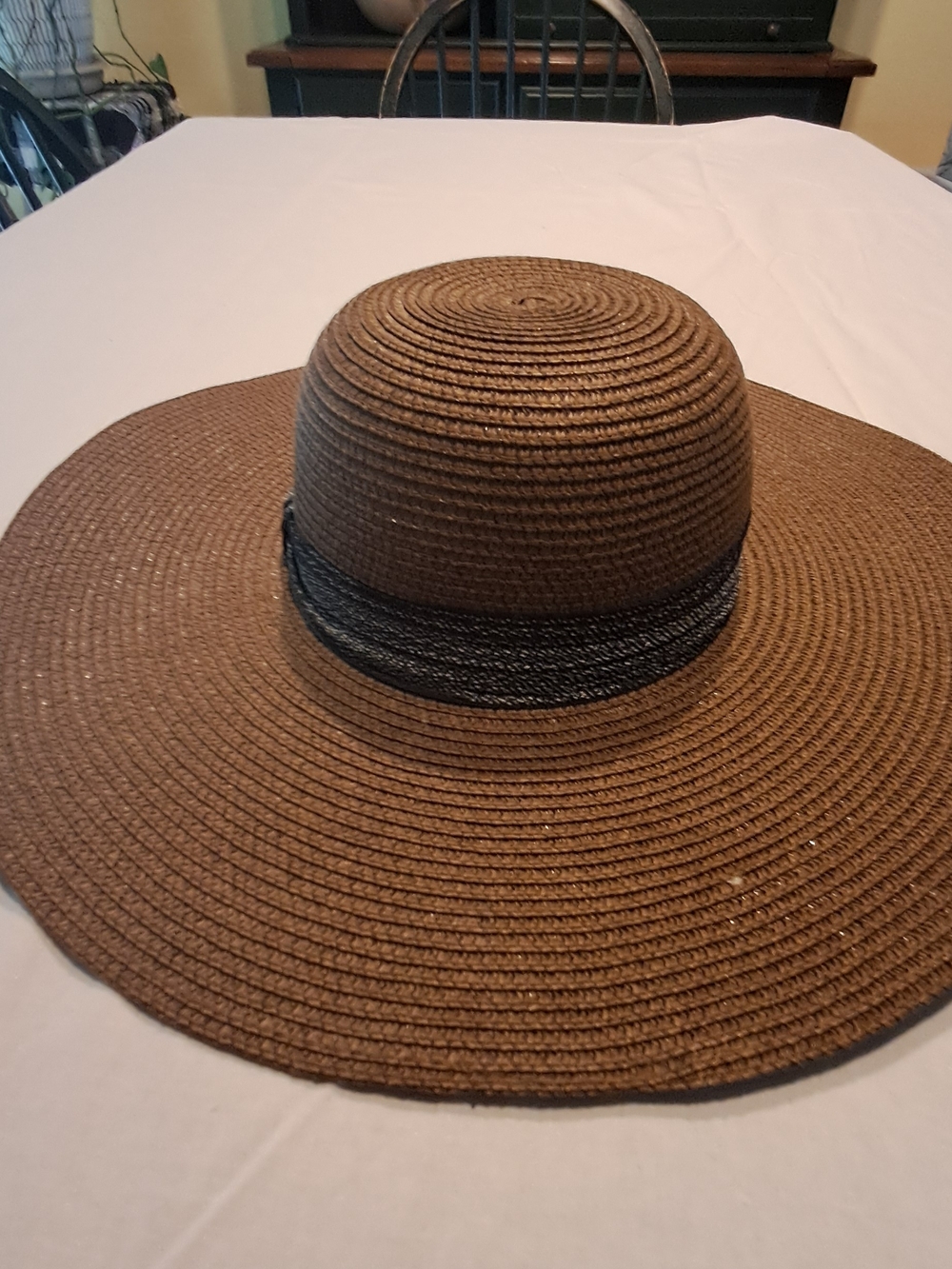Brown Wide-Brim Straw Sun Hat with Black Band